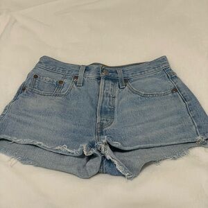 Levi 501 Jean Shorts Sz 26